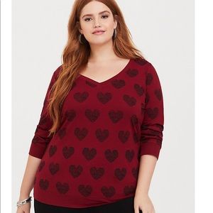 NWT Torrid RED HEART LONG SLEEVE V-NECK TEE